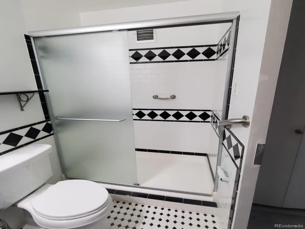 725 S Clinton Street #11A Denver CO 80247 | MLS #REC6950156 06172026235207 1024 20