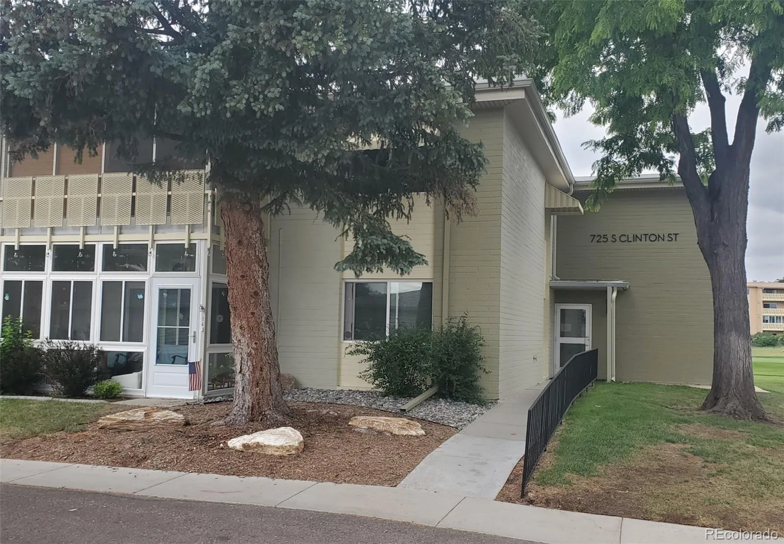 725 S Clinton Street #11A Denver CO 80247 | MLS #REC6950156 06172026235207 1600 2