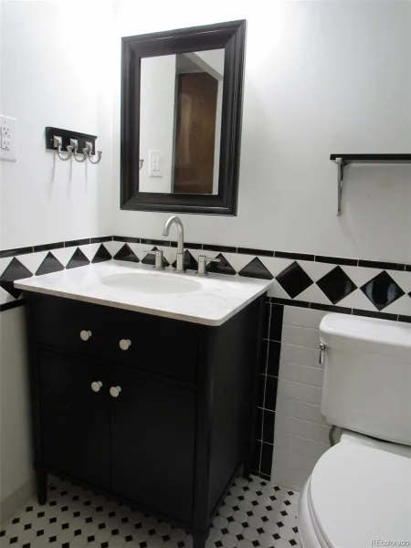 725 S Clinton Street #11A Denver CO 80247 | MLS #REC6950156 06172026235207 800 18