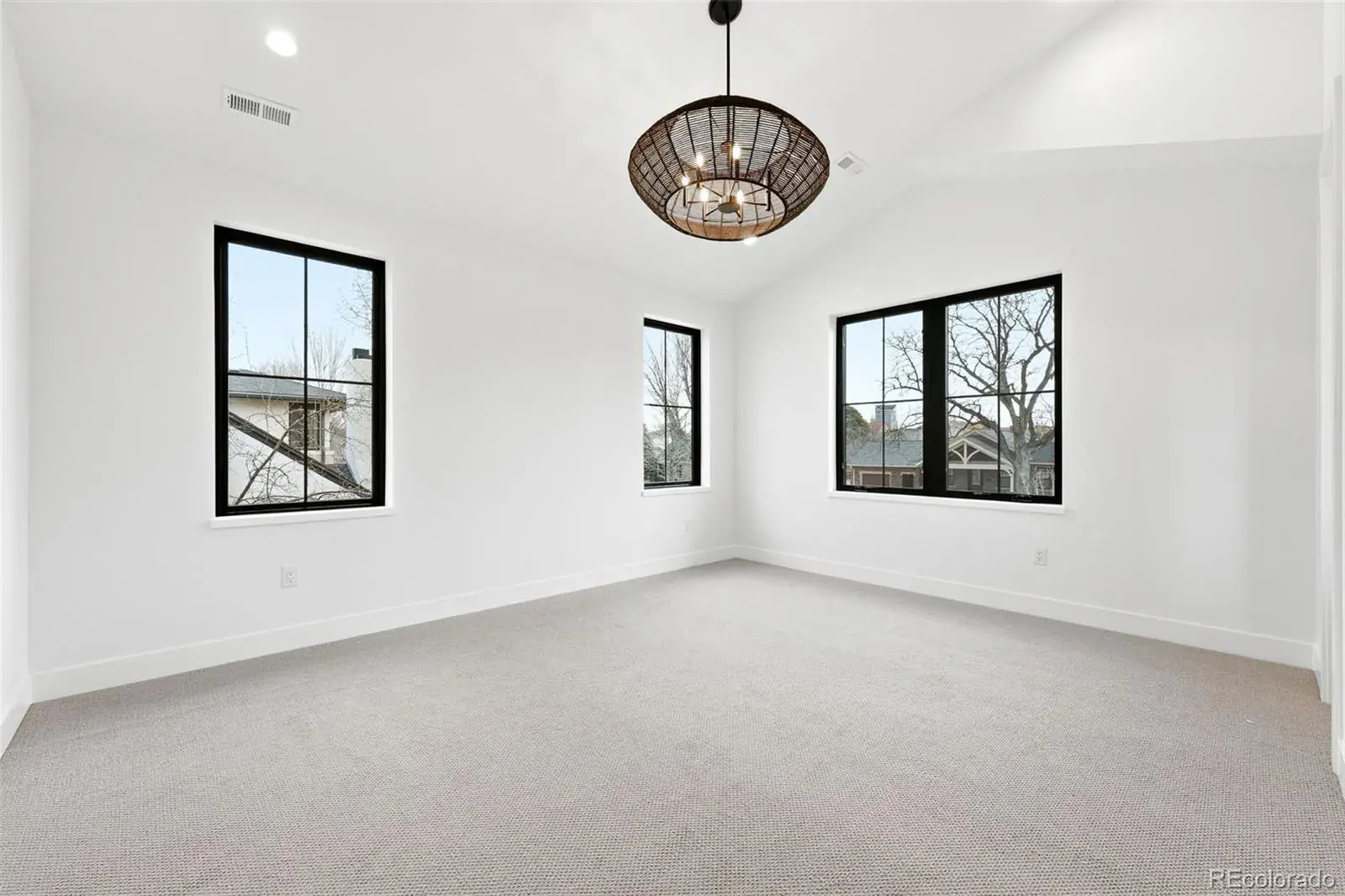 01302026020028 1600 30