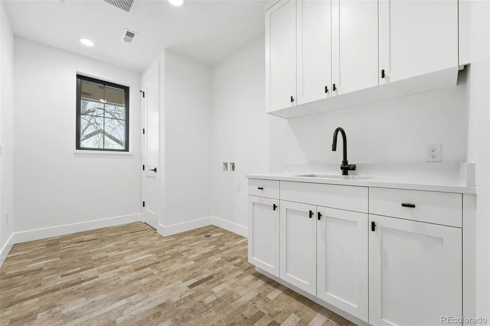 01302026020028 1600 34