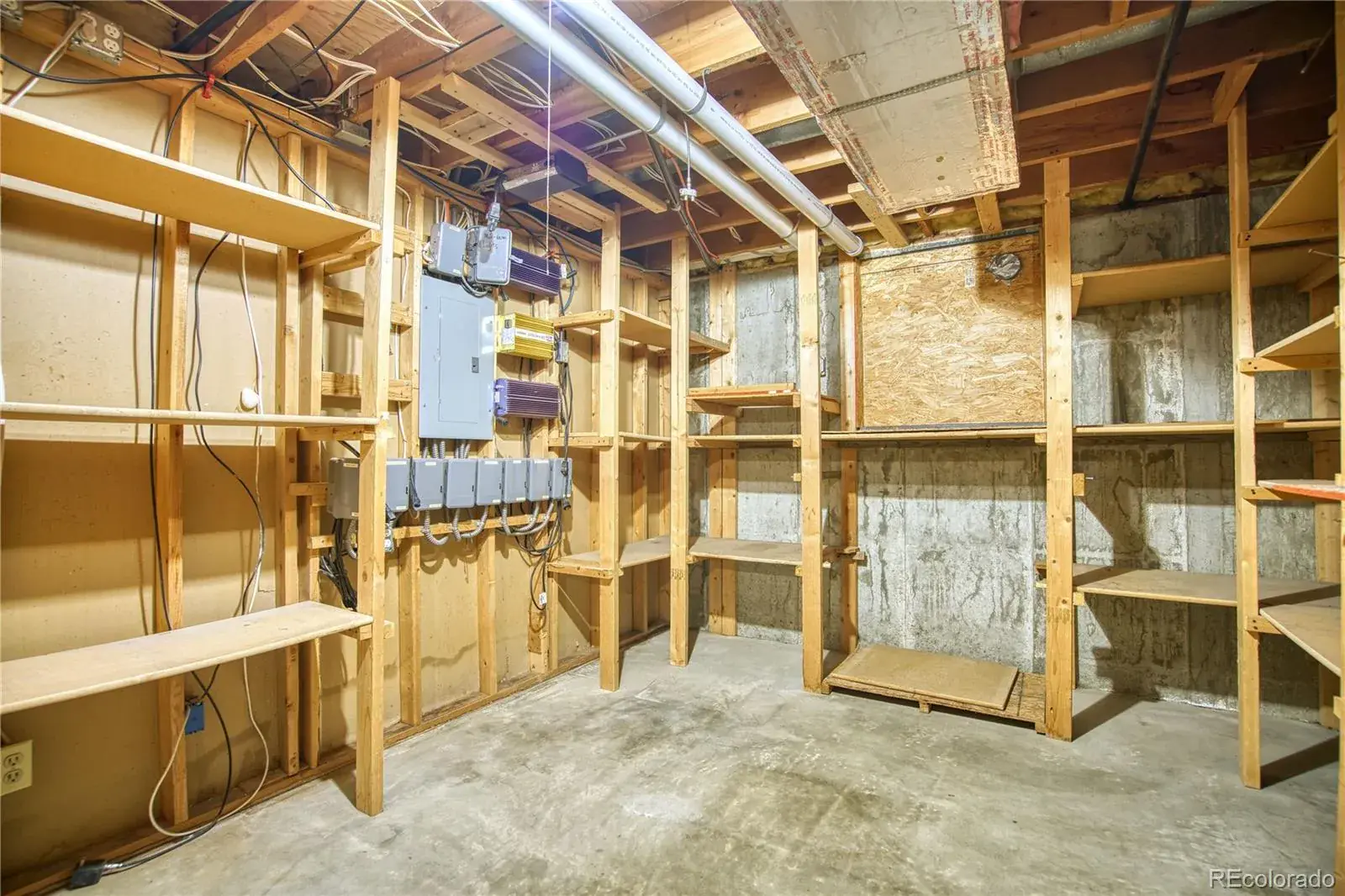 03052026160019 1600 22