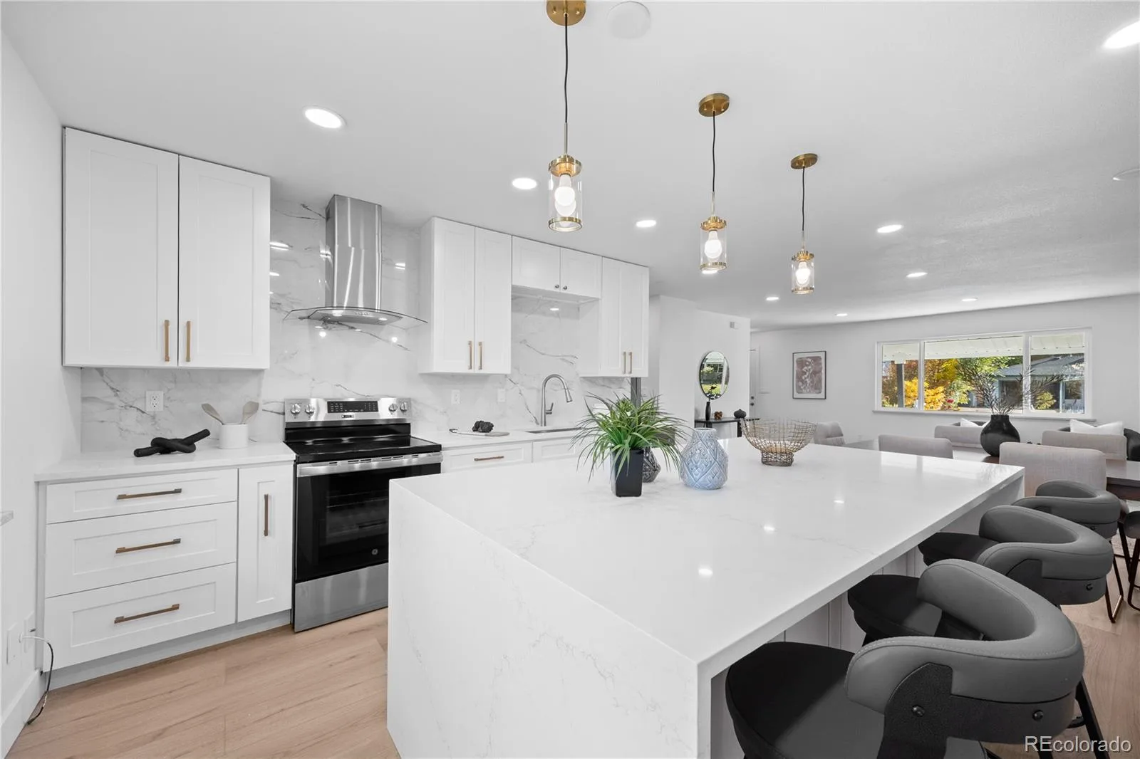 6461 E Cornell Avenue Denver CO 80222 MLS #REC6953600 06102026172109 1600 16