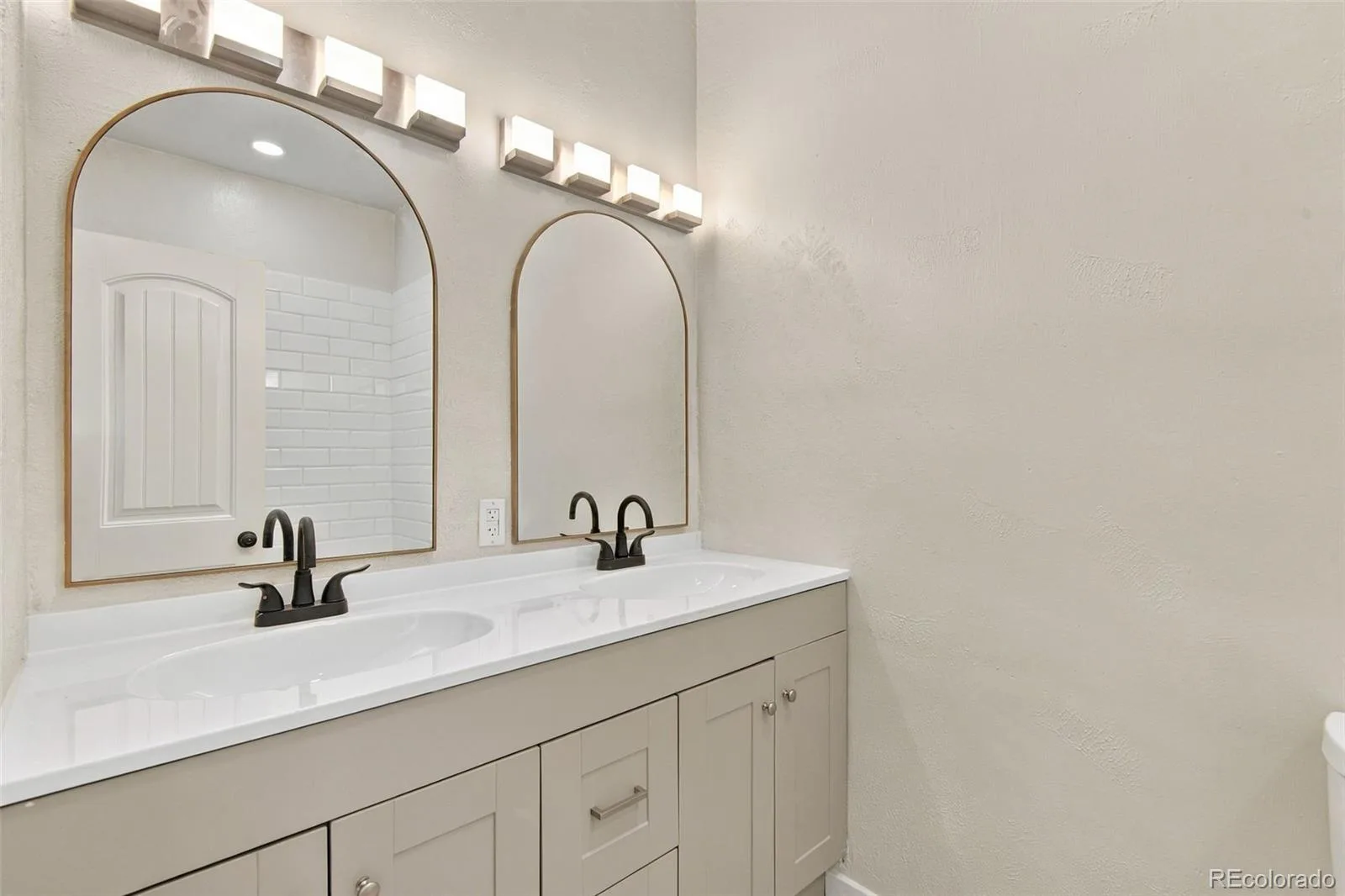 1671 S Grant Street Denver CO 80210 | MLS #REC6953732 09272026200249 1600 7