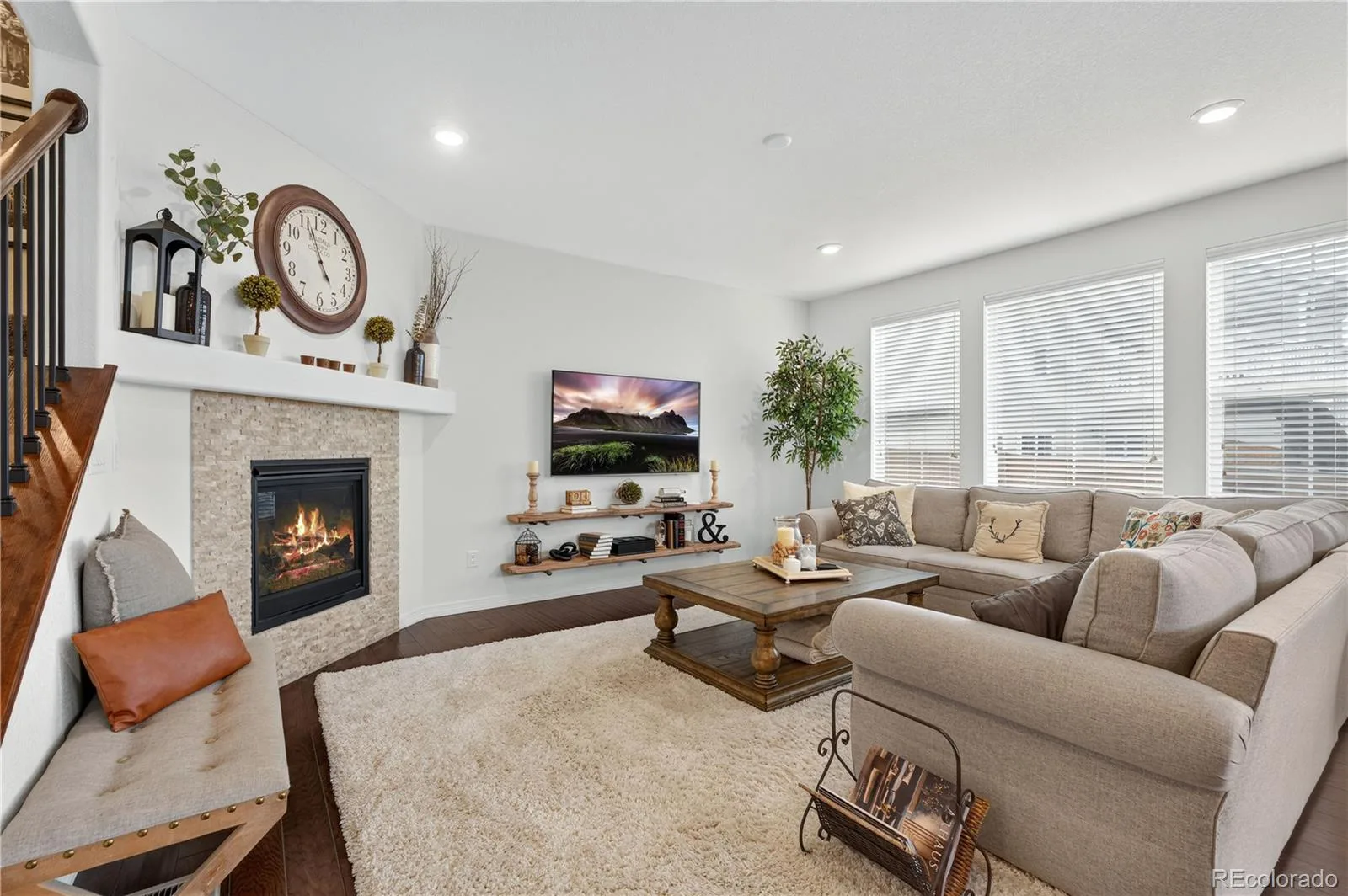 225 Back Nine Drive Castle Pines CO 80108 MLS #REC6954601 07092026223002 1600 12
