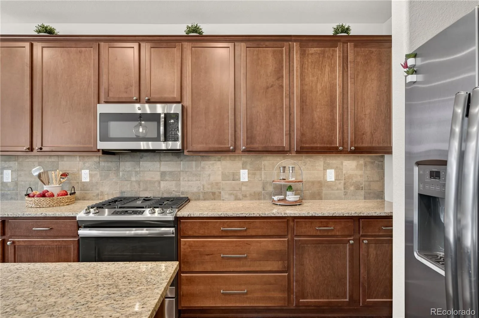 225 Back Nine Drive Castle Pines CO 80108 MLS #REC6954601 07092026223002 1600 8