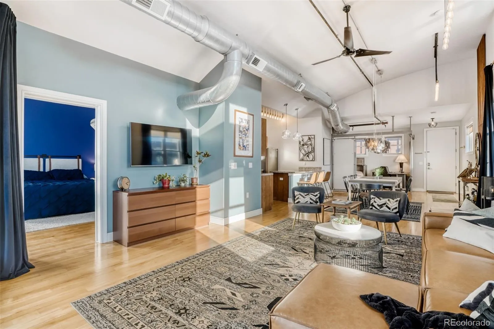 04162026174146 1600 11