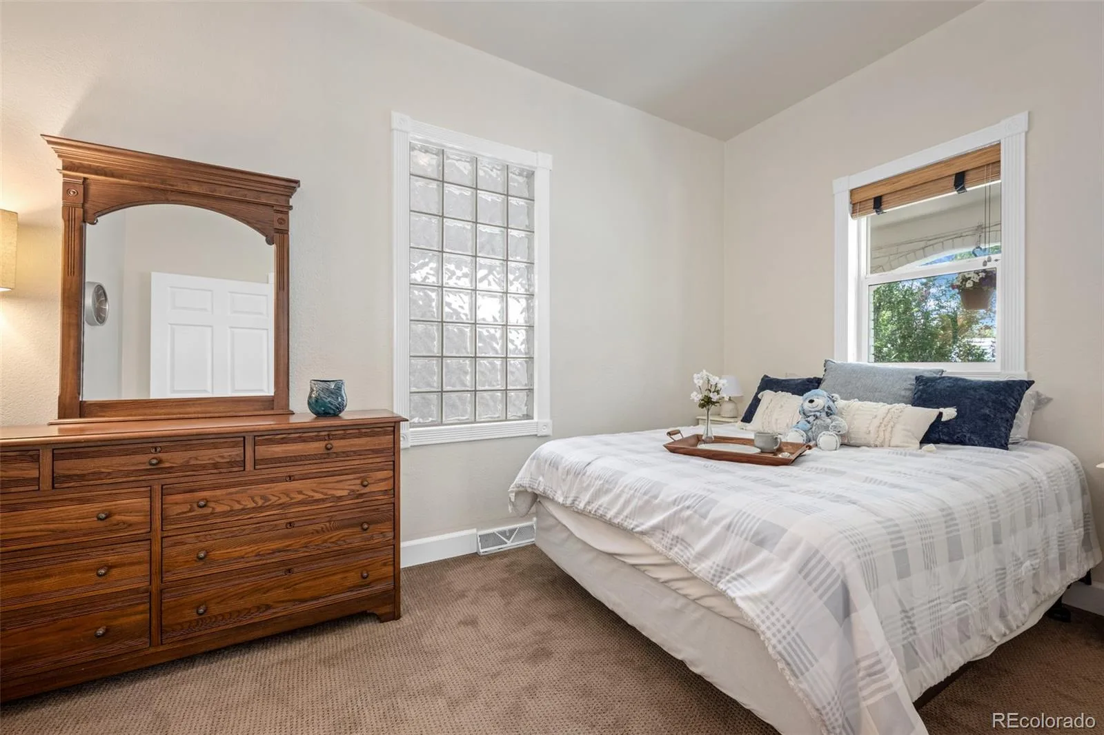 3027 Lawrence Street Denver CO 80205 MLS #REC6961154 07132026035623 1600 5