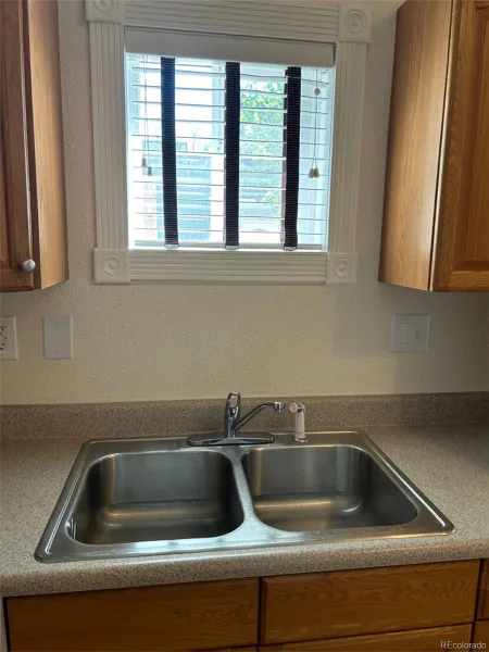 3027 Lawrence Street Denver CO 80205 MLS #REC6961154 07132026035623 800 13