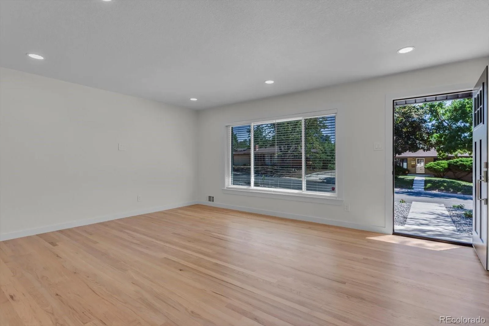 2825 S Yates Street Denver CO 80236 | MLS #REC6961265 08232026231235 1600 4