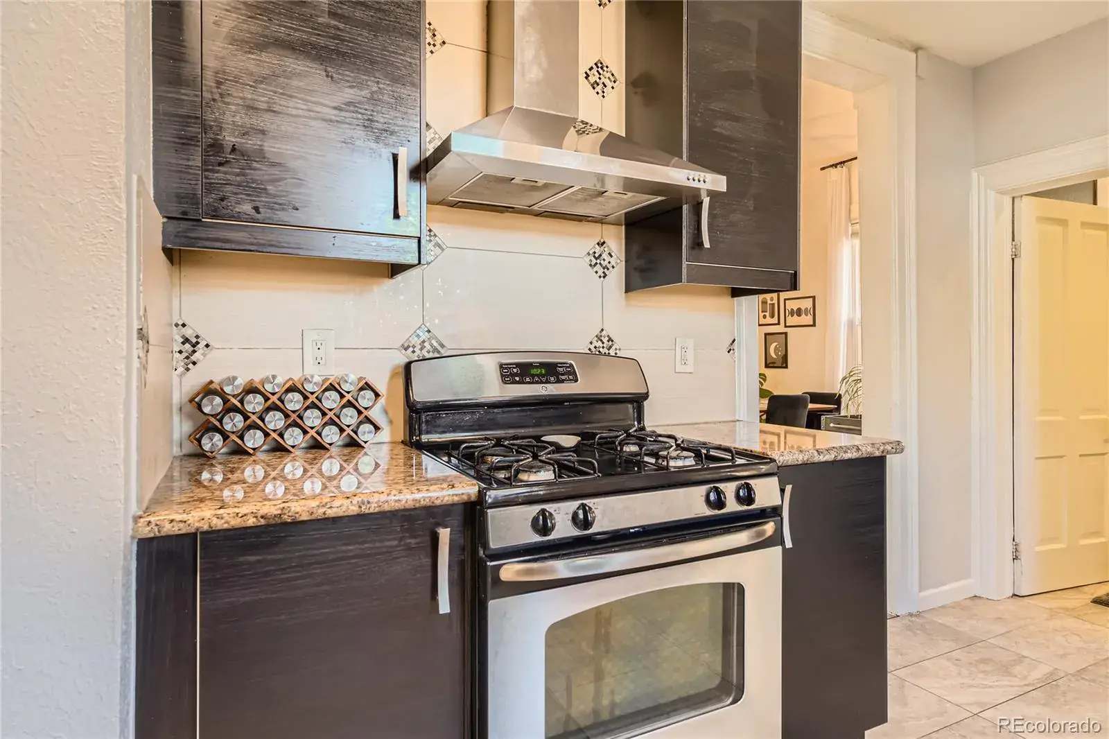 09102025043313 1600 11