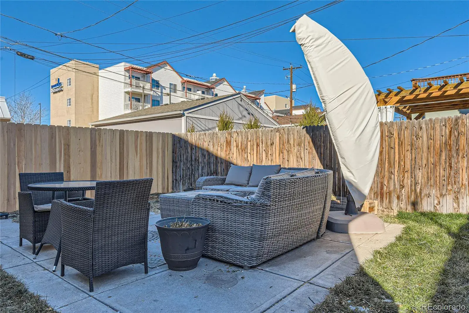 09102025043313 1600 25