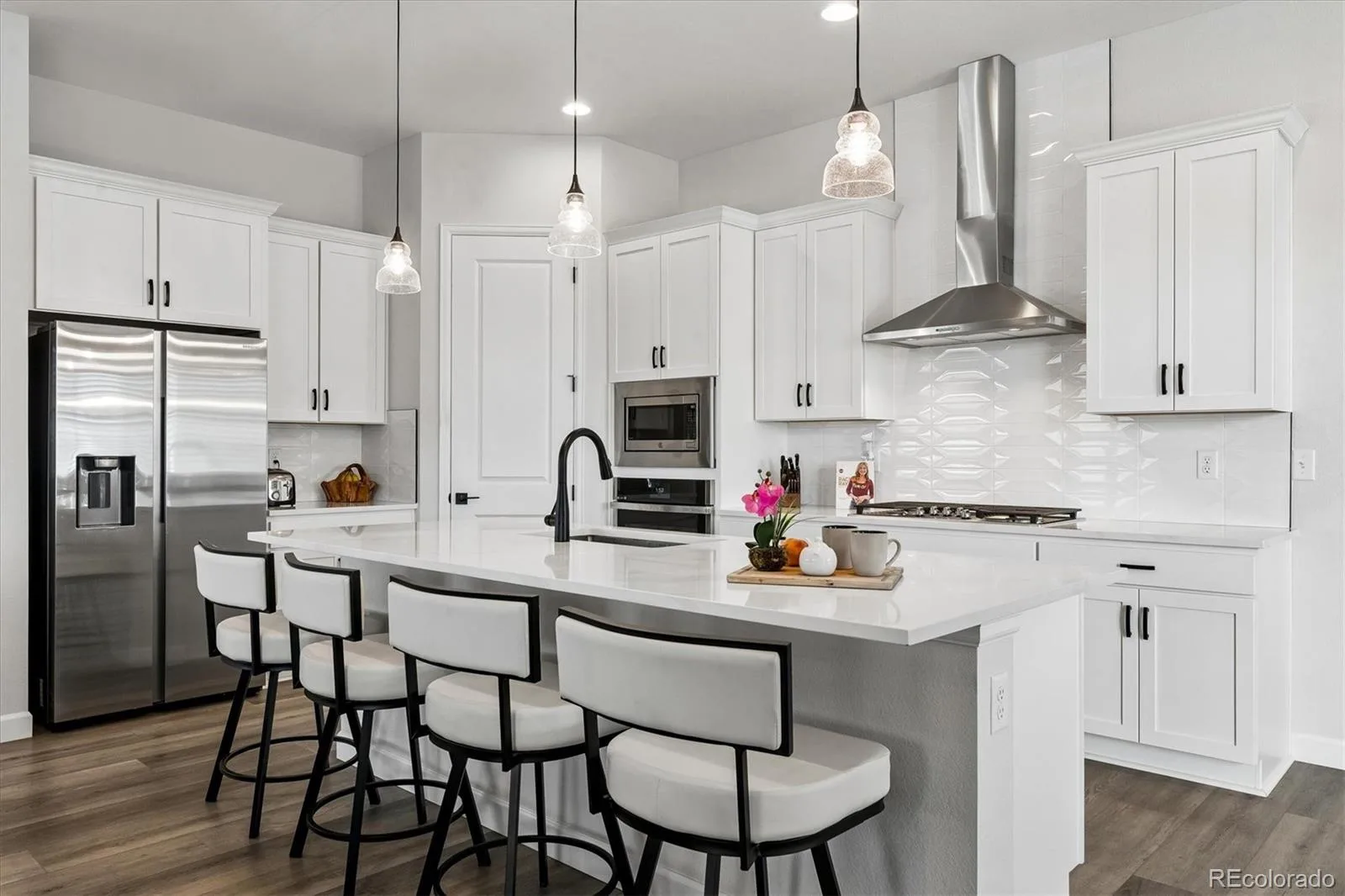 1285 Melting Snow Way Castle Rock CO 80109 | MLS #REC6963784 08202026011718 1600 18