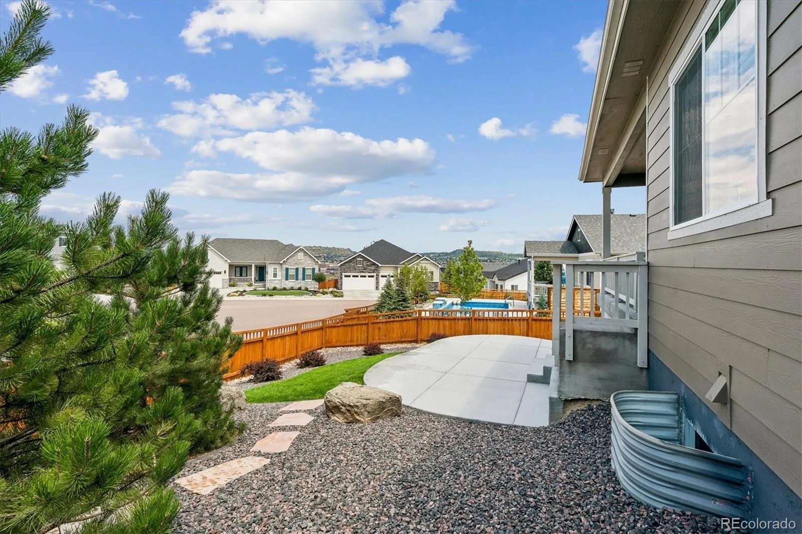 1285 Melting Snow Way Castle Rock CO 80109 | MLS #REC6963784 08202026011718 1600 43
