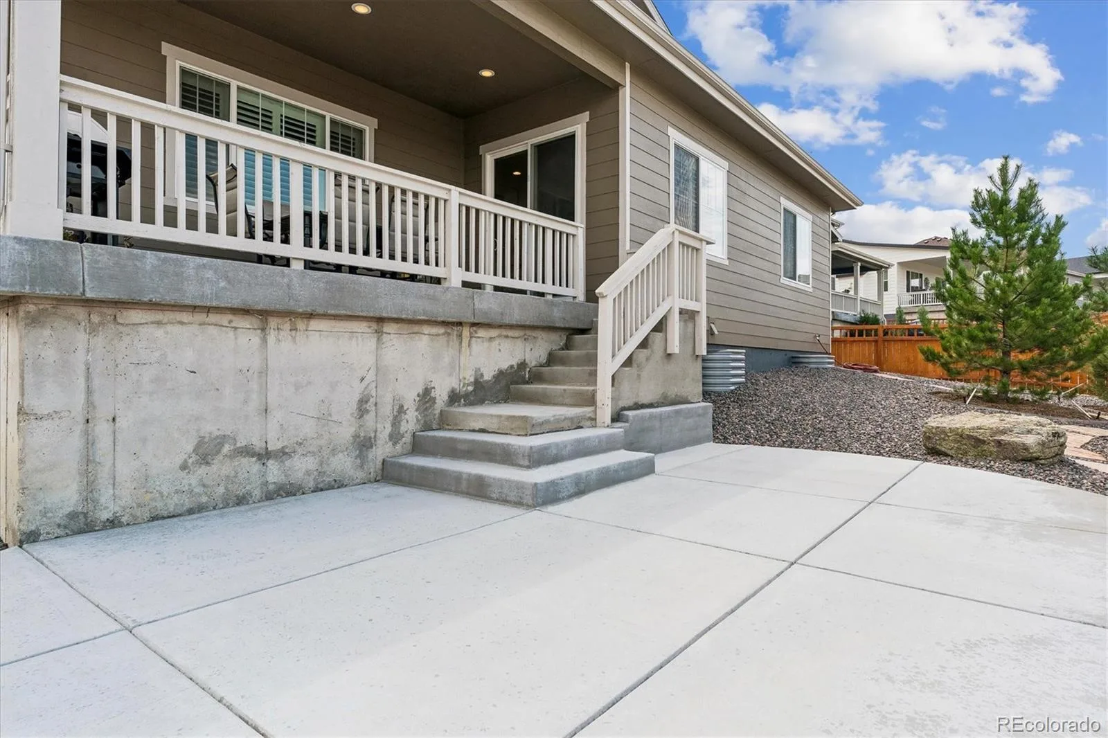 1285 Melting Snow Way Castle Rock CO 80109 | MLS #REC6963784 08202026011718 1600 44