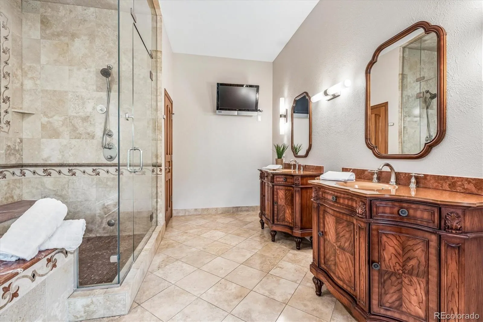 5200 S Beeler Court Greenwood Village CO 80111 MLS #REC6966340 04162026235057 1600 20