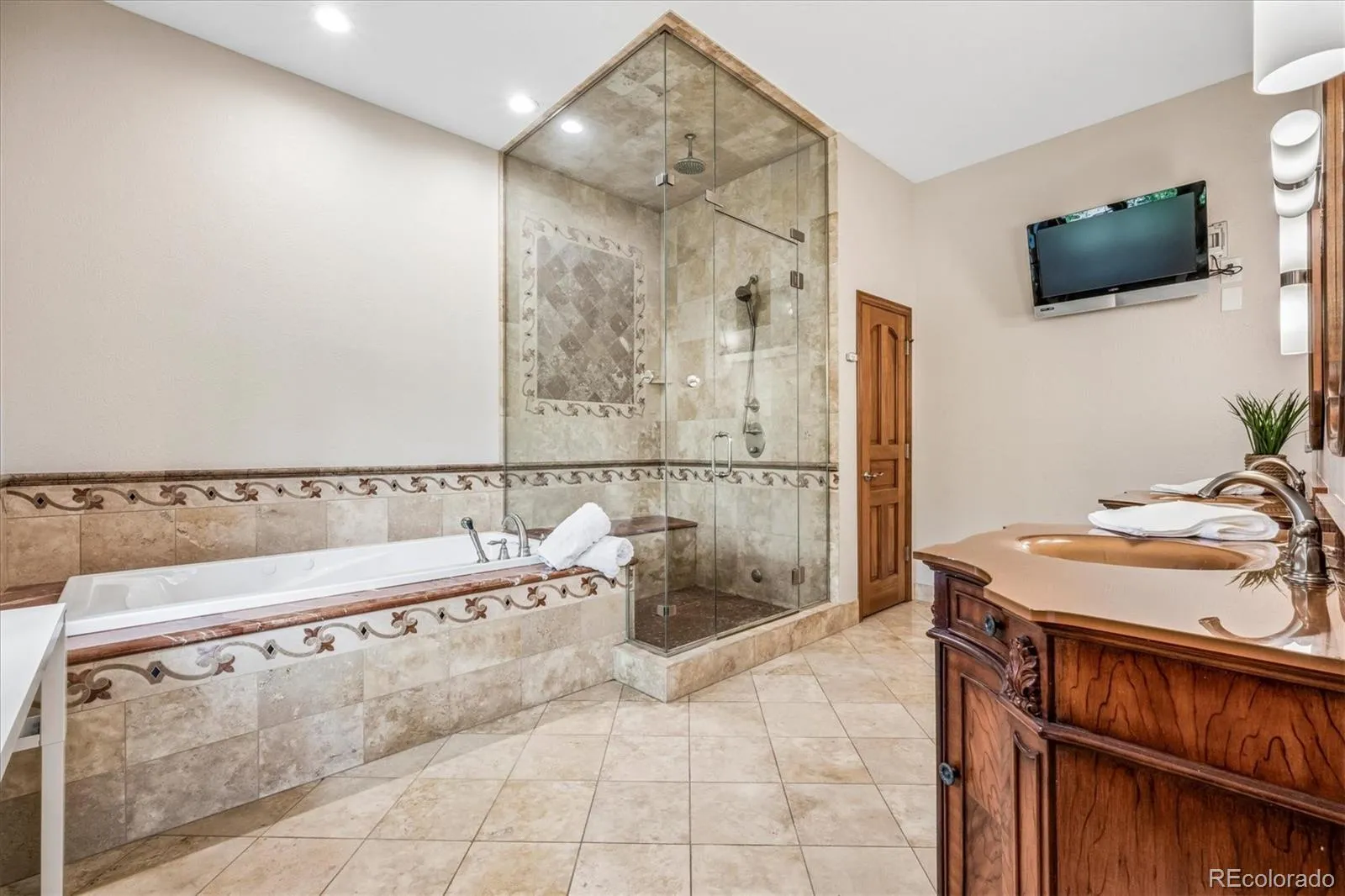 5200 S Beeler Court Greenwood Village CO 80111 MLS #REC6966340 04162026235057 1600 21