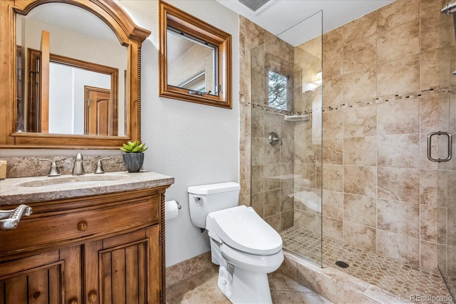5200 S Beeler Court Greenwood Village CO 80111 MLS #REC6966340 04162026235057 1600 26