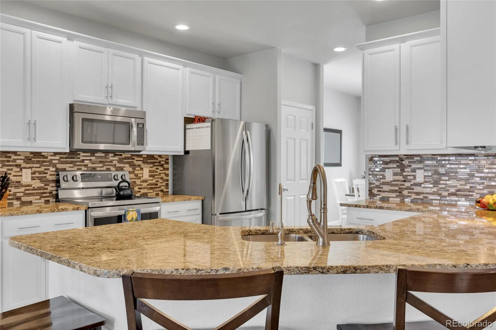 04082026230632 1600 18