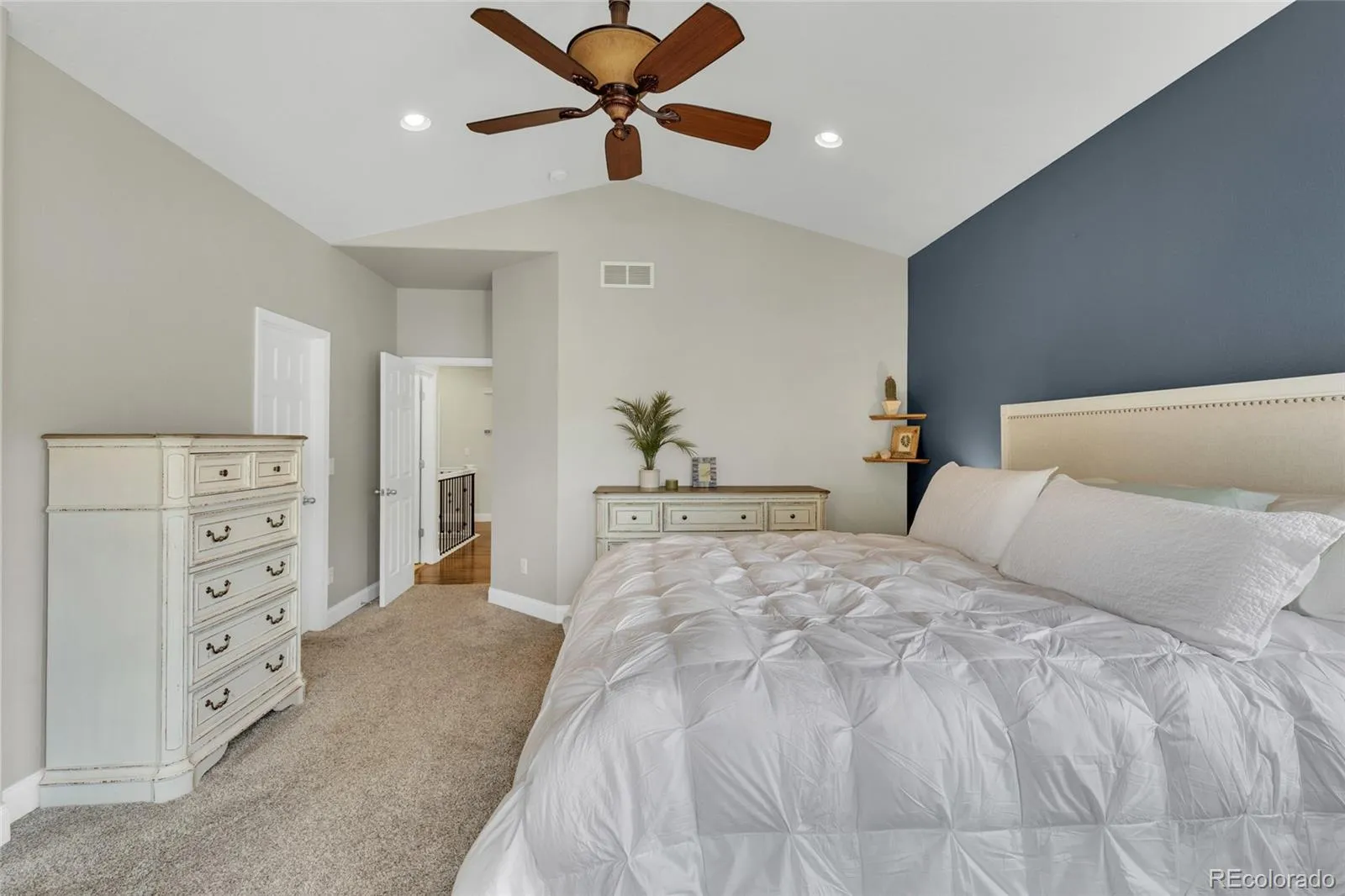 04082026230632 1600 24