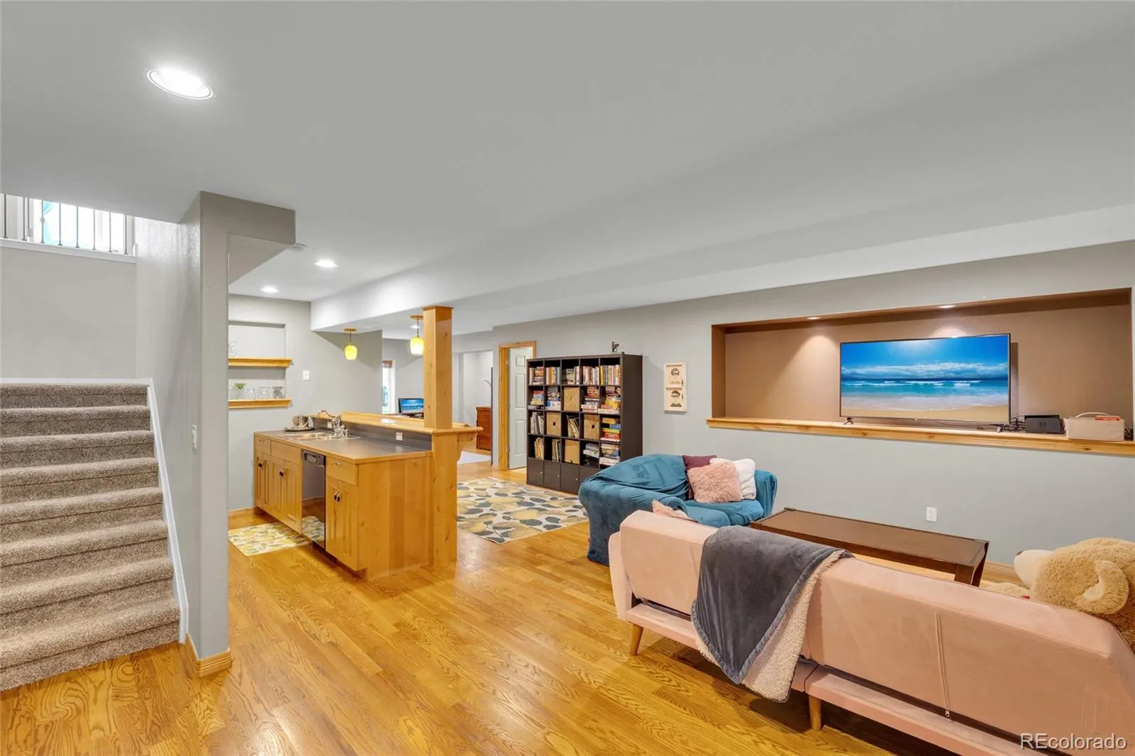 04082026230632 1600 35