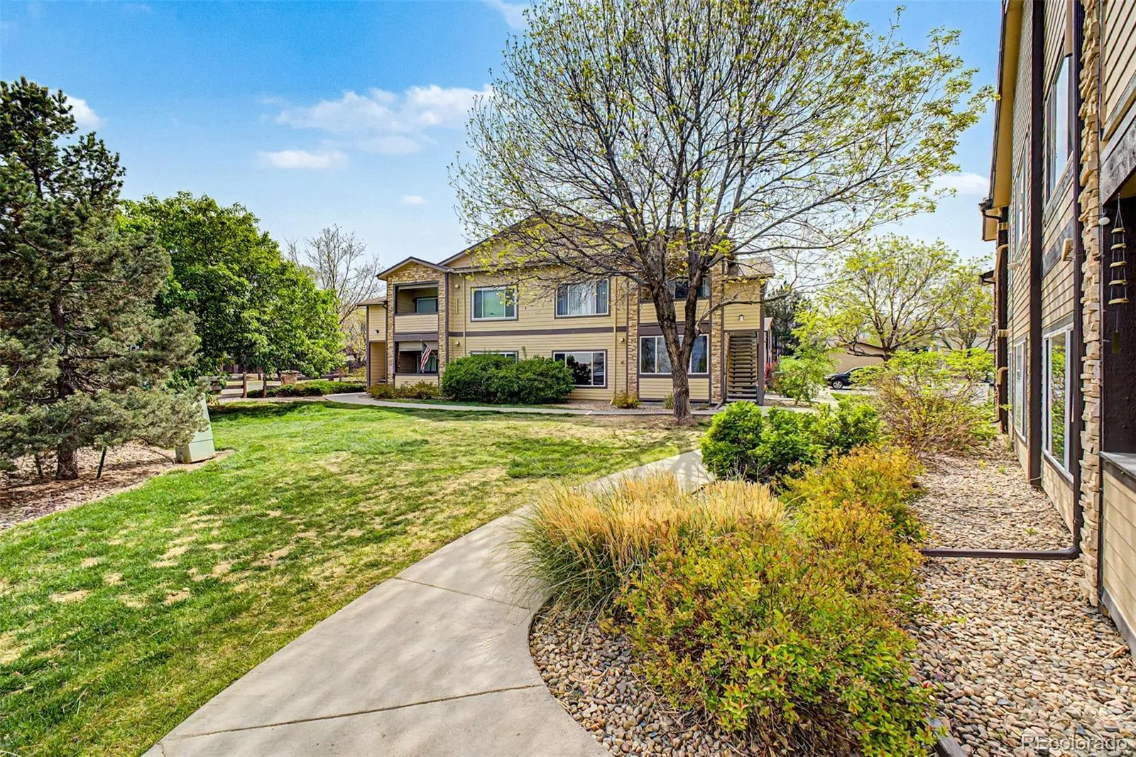 4875 S Balsam Way #7-101 Littleton CO 80123 MLS #REC6967612 04292026160506 1600 2