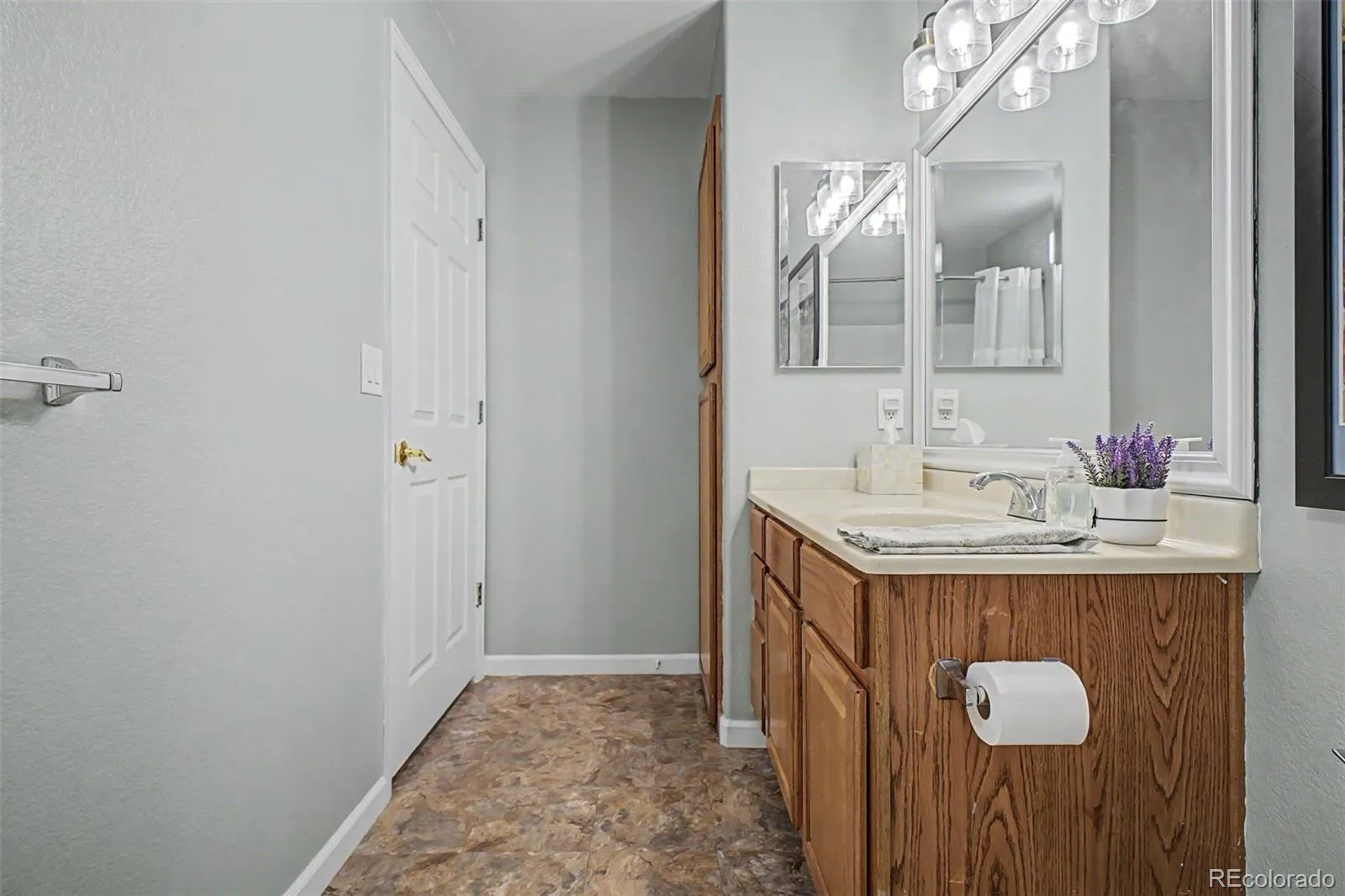 4875 S Balsam Way #7-101 Littleton CO 80123 MLS #REC6967612 04292026160506 1600 21