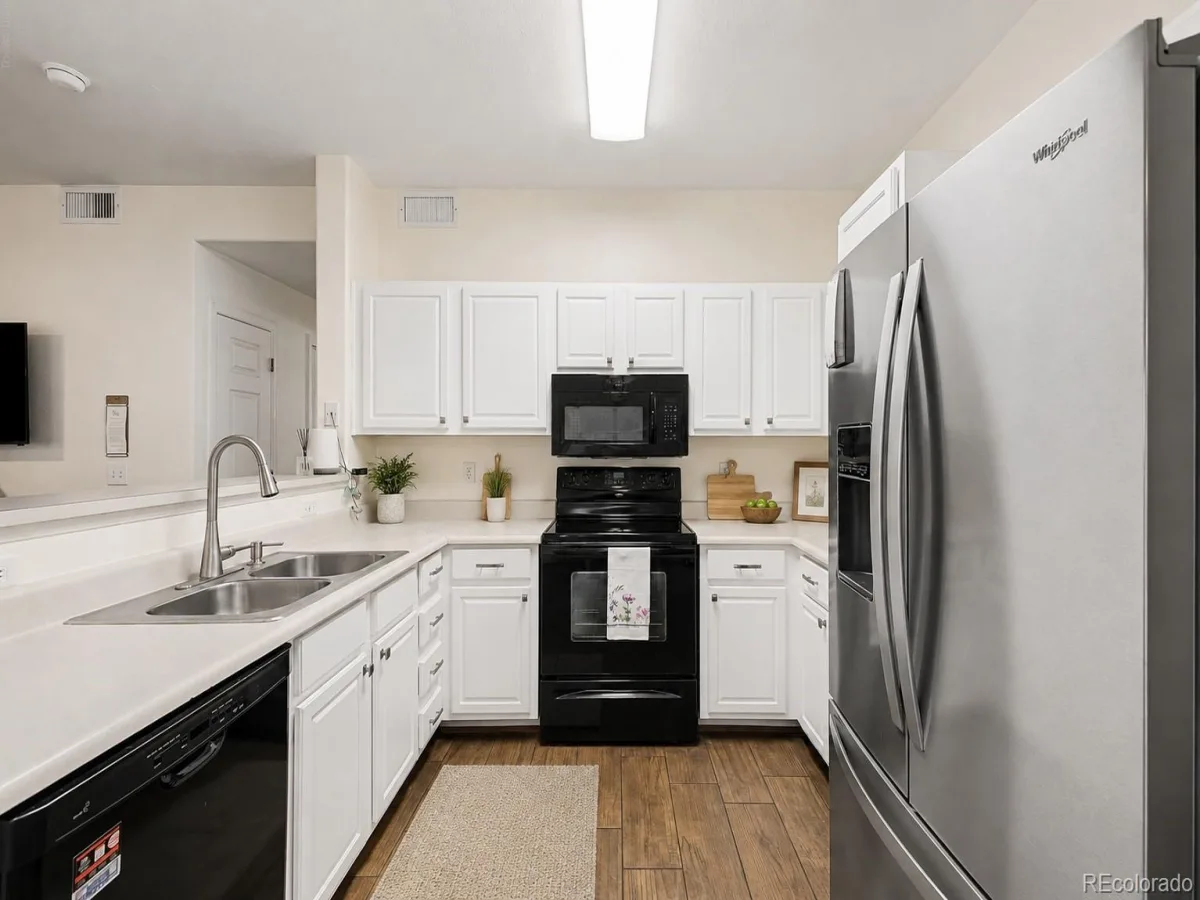 4875 S Balsam Way #7-101 Littleton CO 80123 | MLS #REC6967612 07212026224614 1200 7