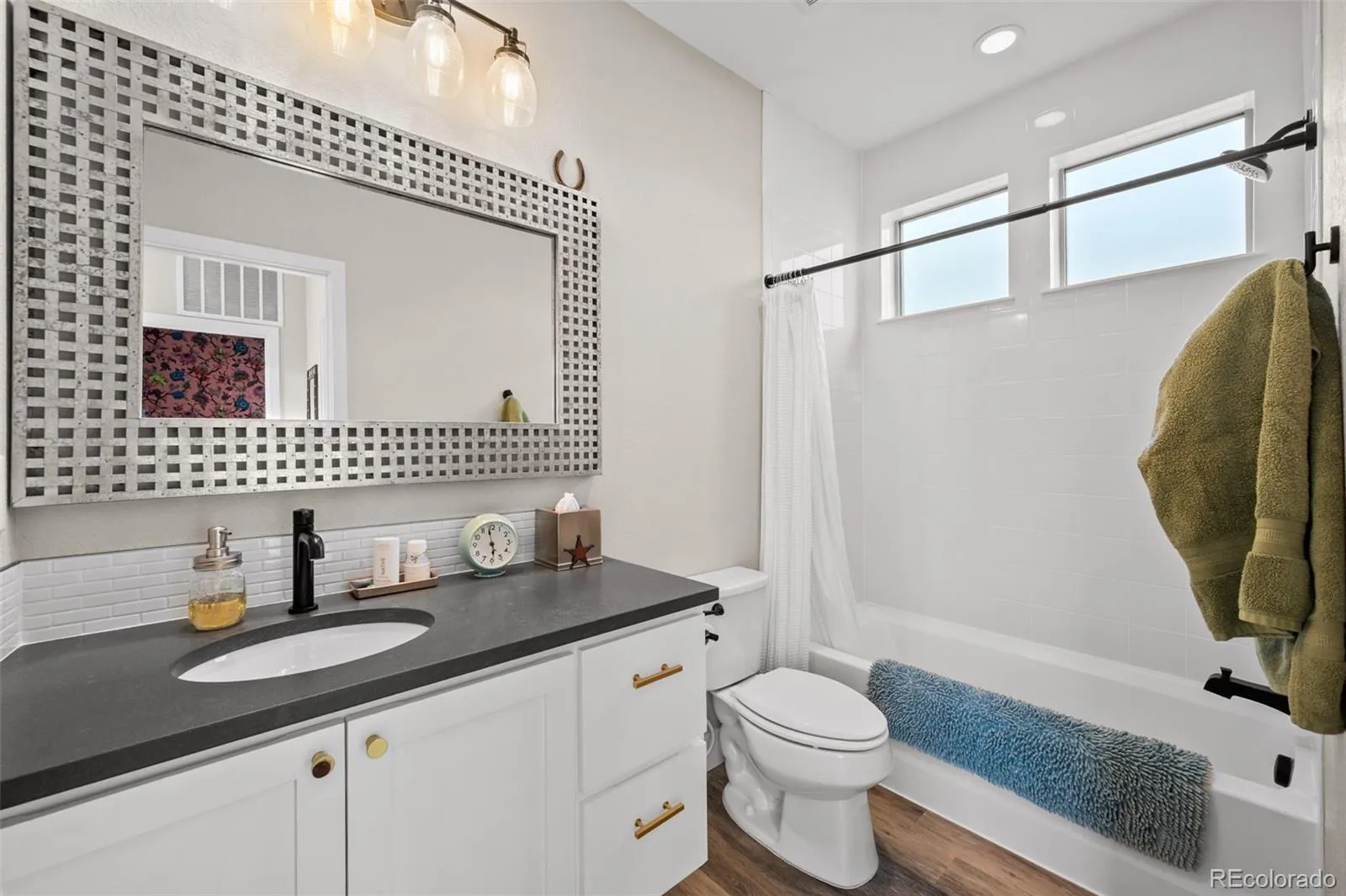 04172026201057 1600 31