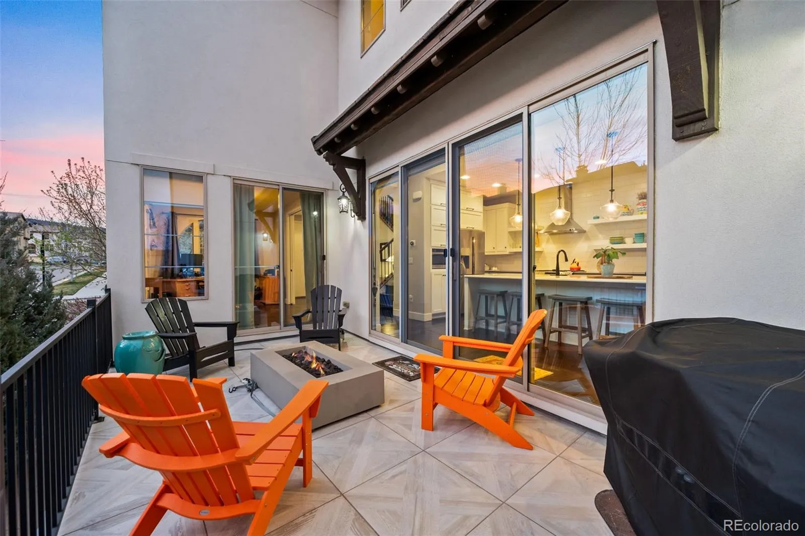 04172026201057 1600 40