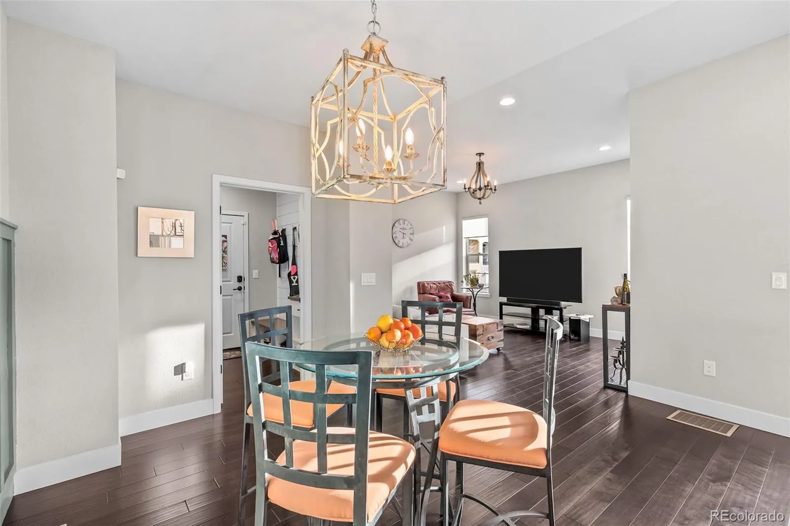 04172026201057 1600 9