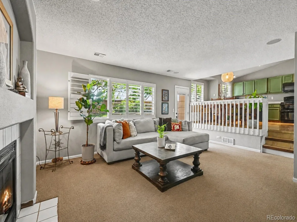 10299 Woodrose Lane Littleton CO 80129 | MLS #REC6969784 08292026183412 1200 7