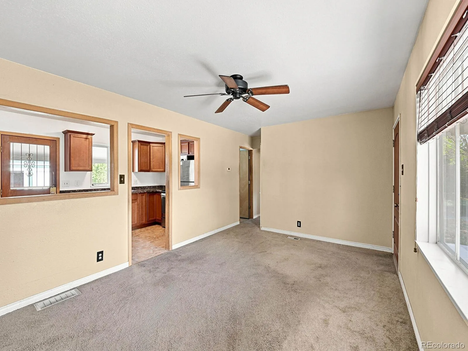 6460 Glencoe Street Commerce City CO 80022 | MLS #REC6971359 08122026190036 1600 4
