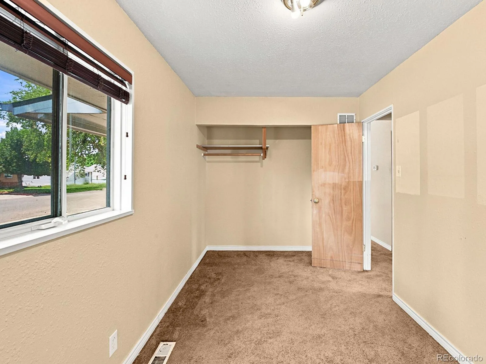6460 Glencoe Street Commerce City CO 80022 | MLS #REC6971359 08122026190036 1600 9