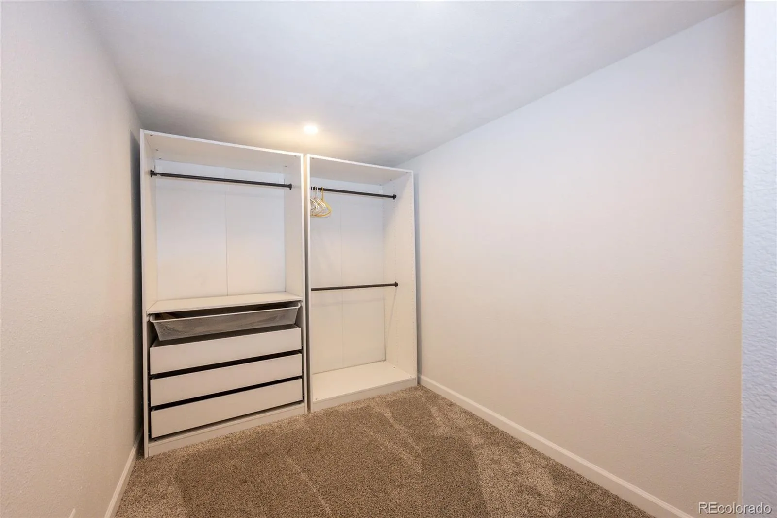 7124 Ingalls Court Arvada CO 80003 | MLS #REC6972975 08212026192855 1600 23