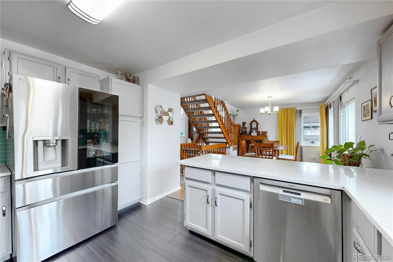 8462 S Upham Way Littleton CO 80128 | MLS #REC6973548 08212026024911 1600 10