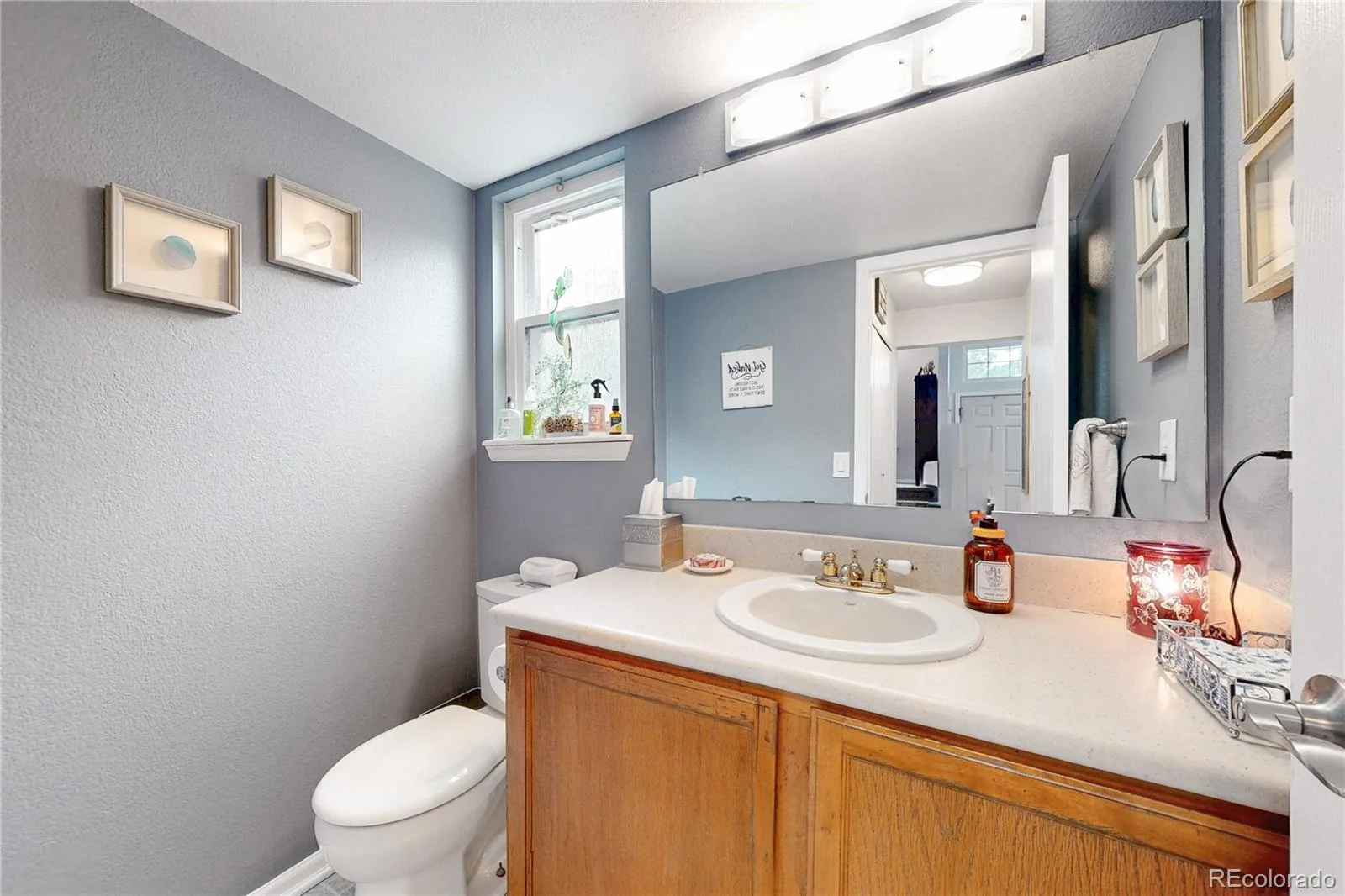 8462 S Upham Way Littleton CO 80128 | MLS #REC6973548 08212026024911 1600 11