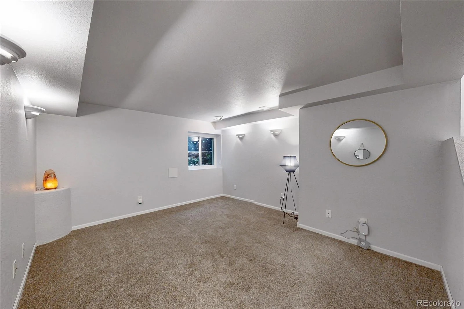 8462 S Upham Way Littleton CO 80128 | MLS #REC6973548 08212026024911 1600 16