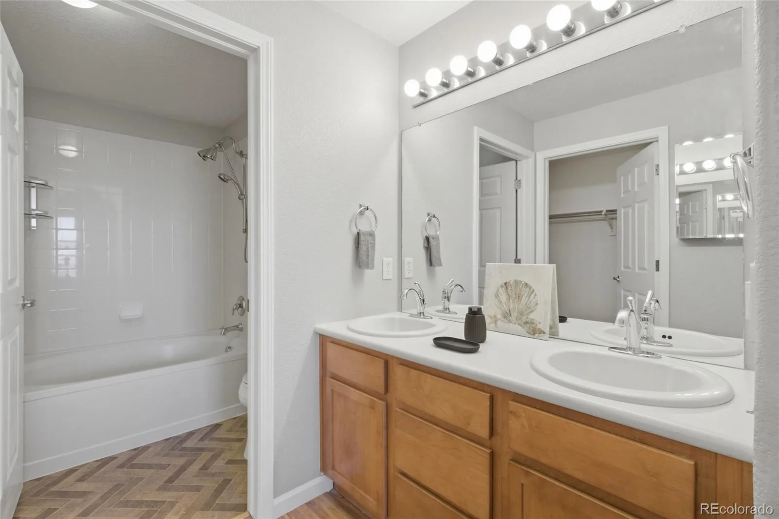 23306 E 5th Place #202 Aurora CO 80018 | MLS #REC6979568 08232026130606 1600 10