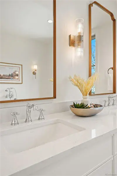 03052026135057 800 22