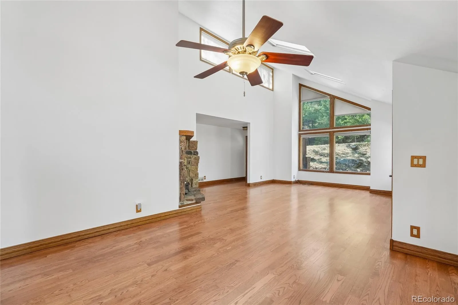 30243 Pine Crest Drive Evergreen CO 80439 | MLS #REC6979616 08172026171710 1600 16