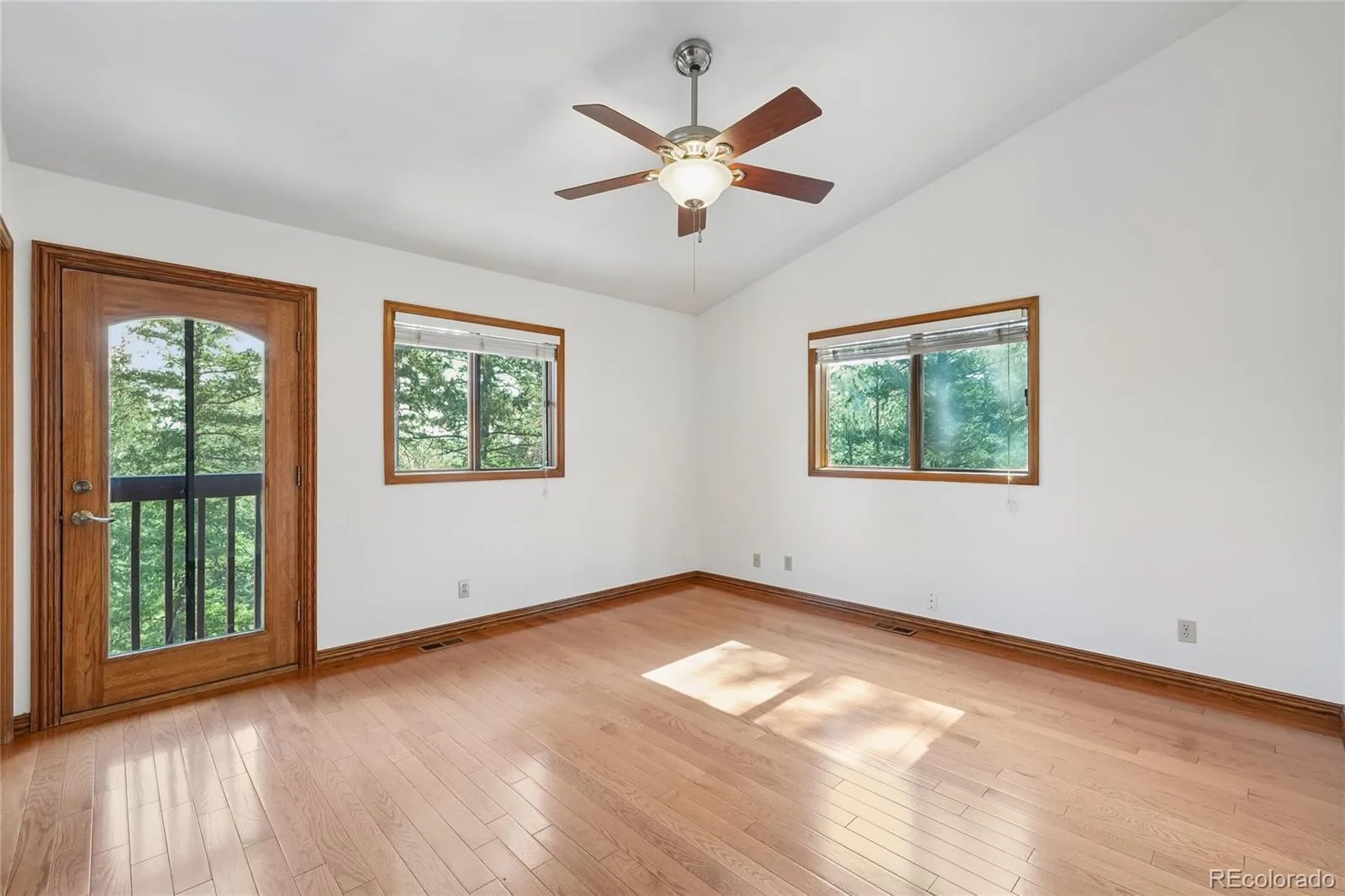 30243 Pine Crest Drive Evergreen CO 80439 | MLS #REC6979616 08172026171710 1600 20