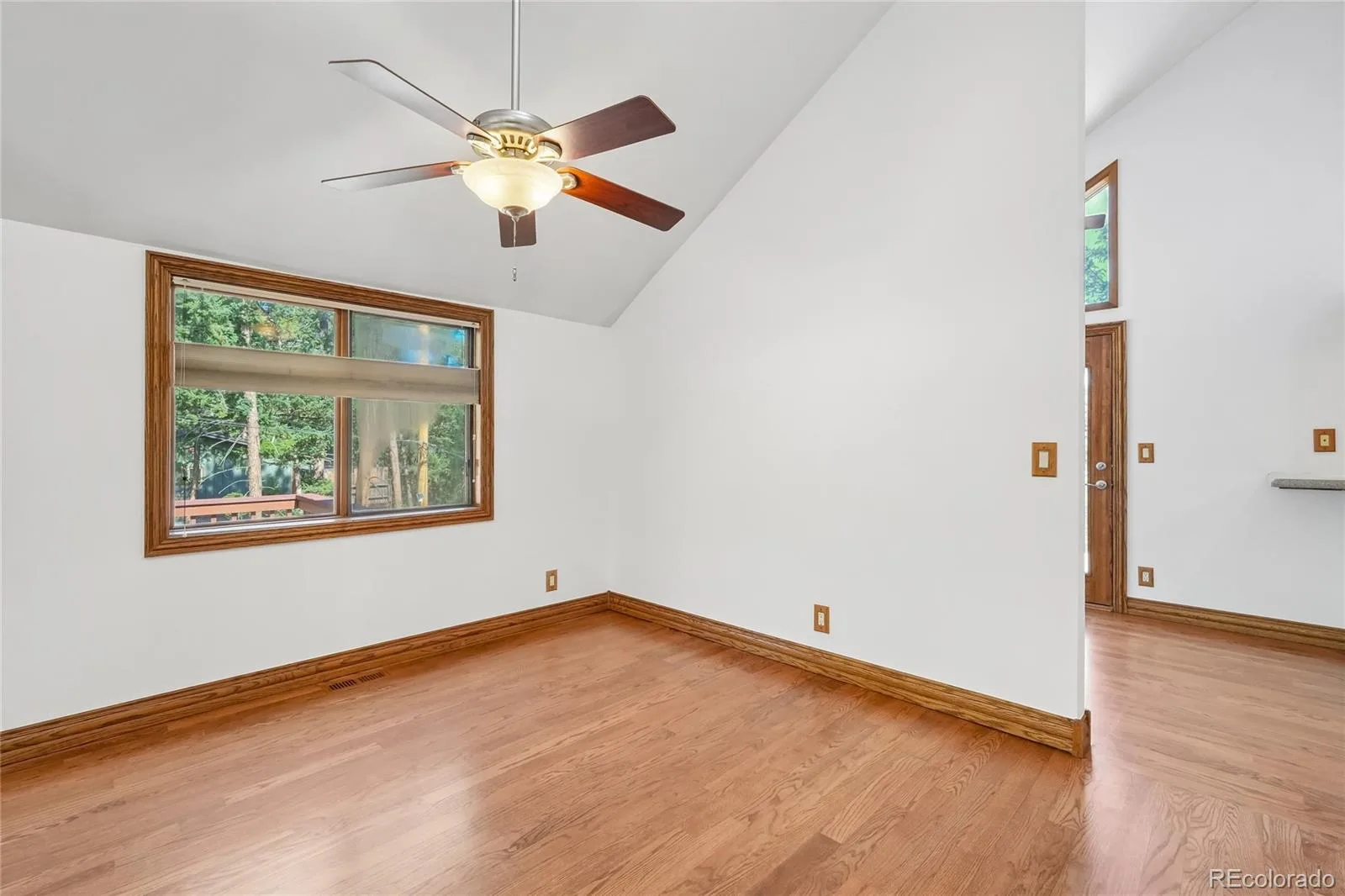 30243 Pine Crest Drive Evergreen CO 80439 | MLS #REC6979616 08172026171710 1600 35
