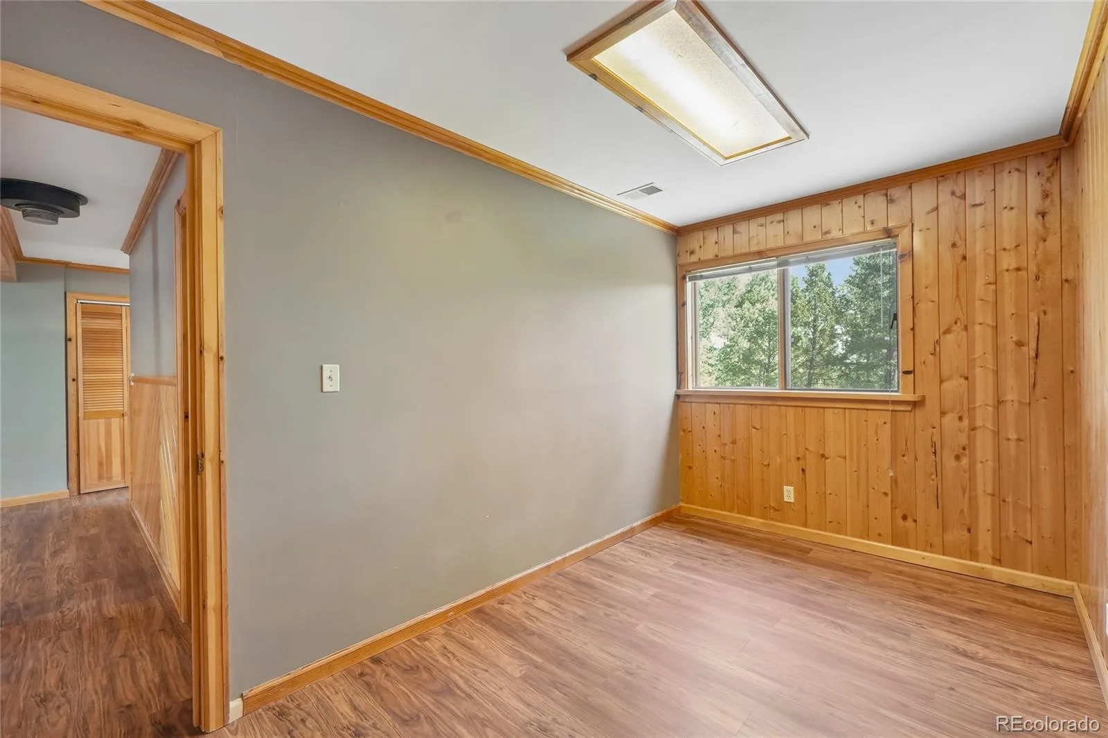 30243 Pine Crest Drive Evergreen CO 80439 | MLS #REC6979616 08172026171710 1600 42