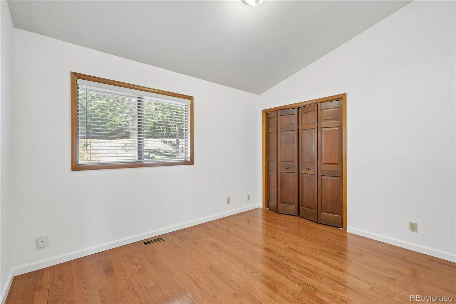 30243 Pine Crest Drive Evergreen CO 80439 | MLS #REC6979616 08172026171710 1600 48