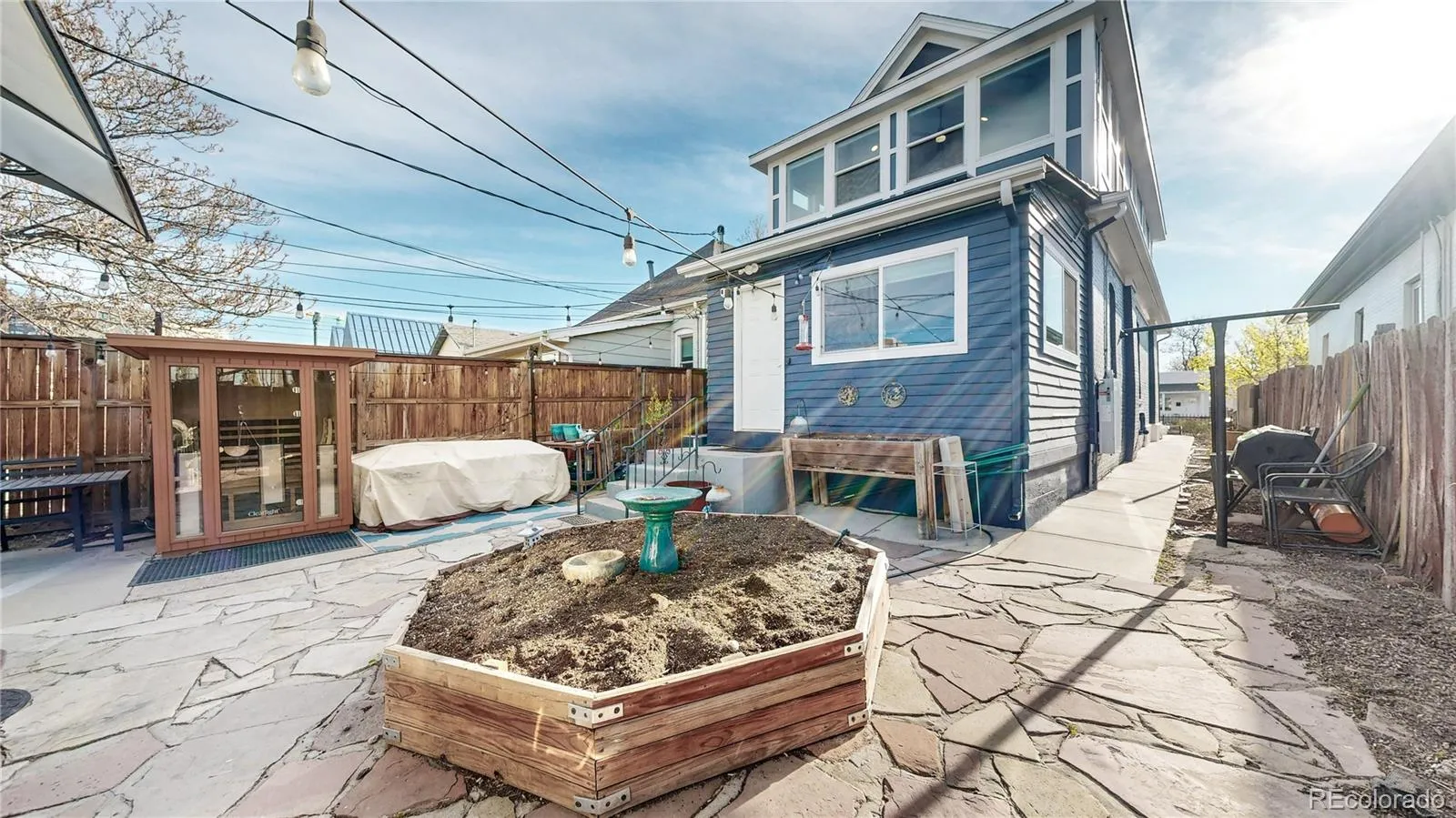 04112026010844 1600 34