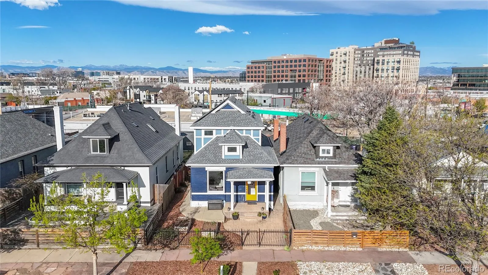 04112026010844 1600 43