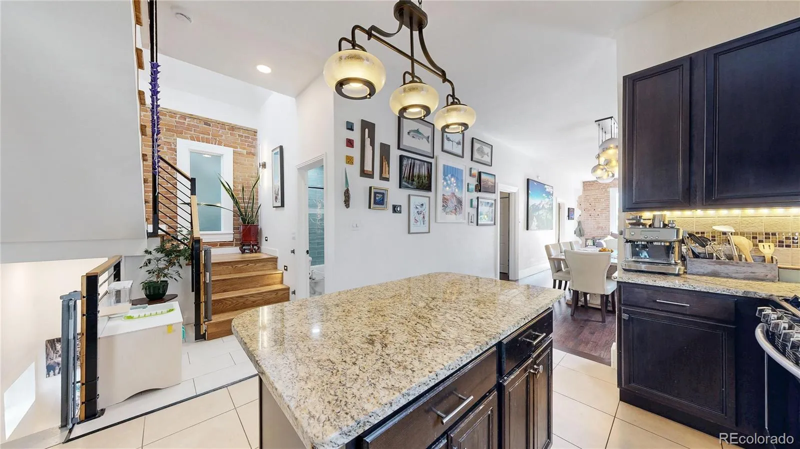 04112026010844 1600 8