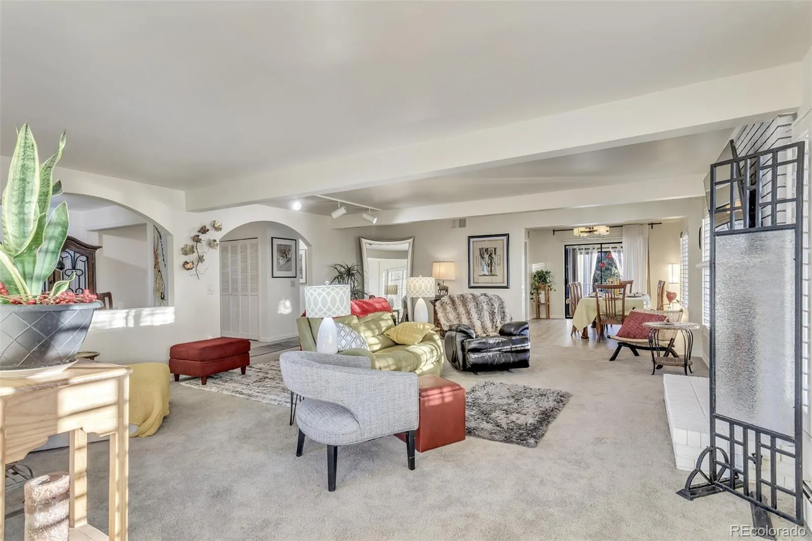 04142026014903 1600 10