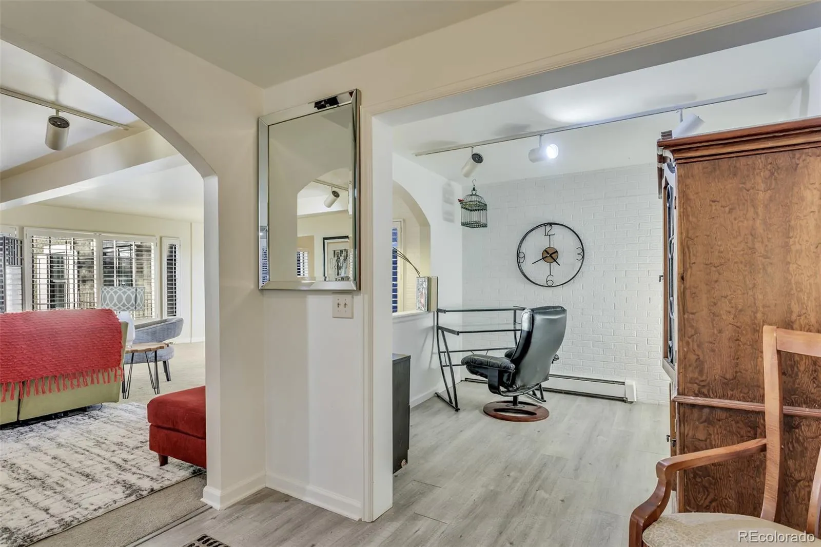 04142026014903 1600 18